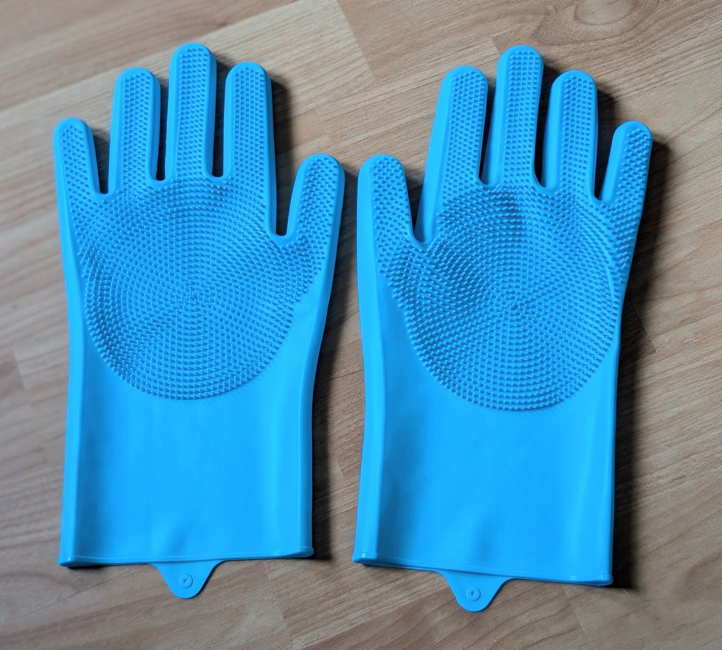 The Birch & Paw 2-in-1 Grooming & Bathing Gloves